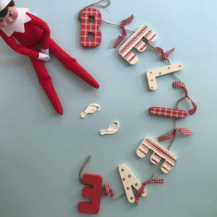 ELF ‘OFF THE SHELF’ MINI SHOE PRINT PAIR – STENCIL