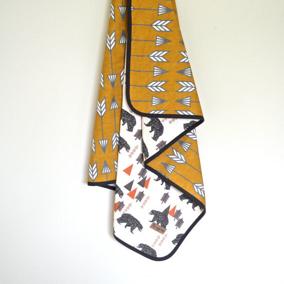 the-wiggle-tree-organic-reversible-baby-blanket-swaddle-woodland